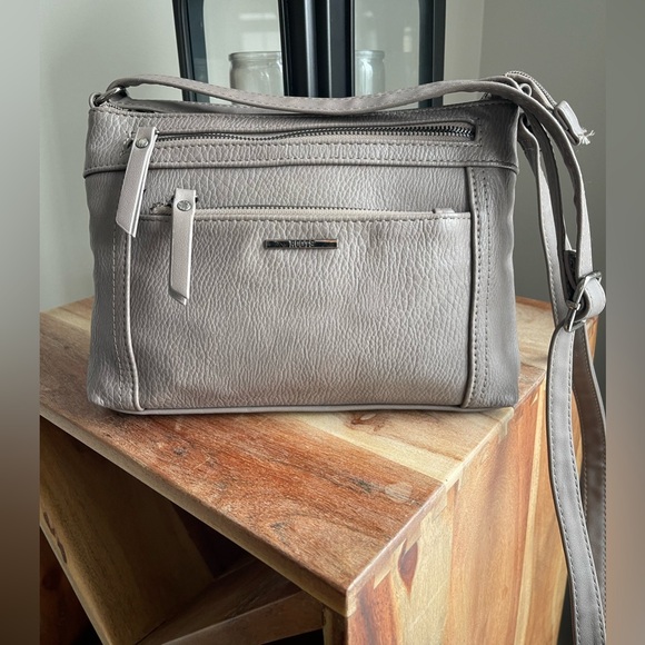 Roots Grey / Taupe Leather Crossbody Bag - Picture 5 of 5